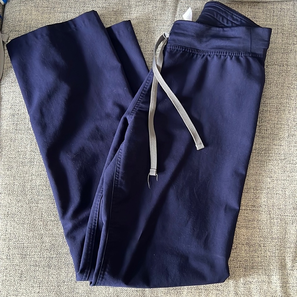 FIGS Livingston scrub pants - size XS regular, navy